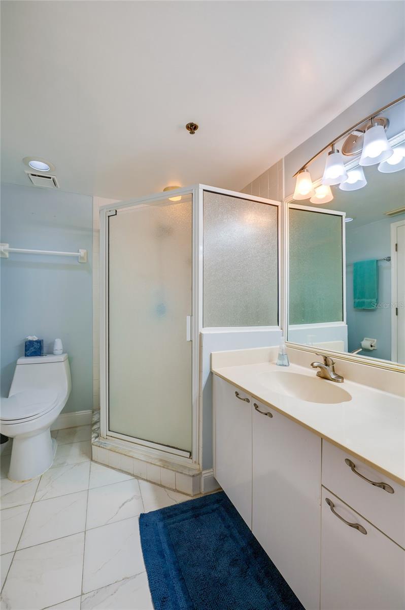 Image 21 of 30 For 4535 Atlantic Avenue 2605