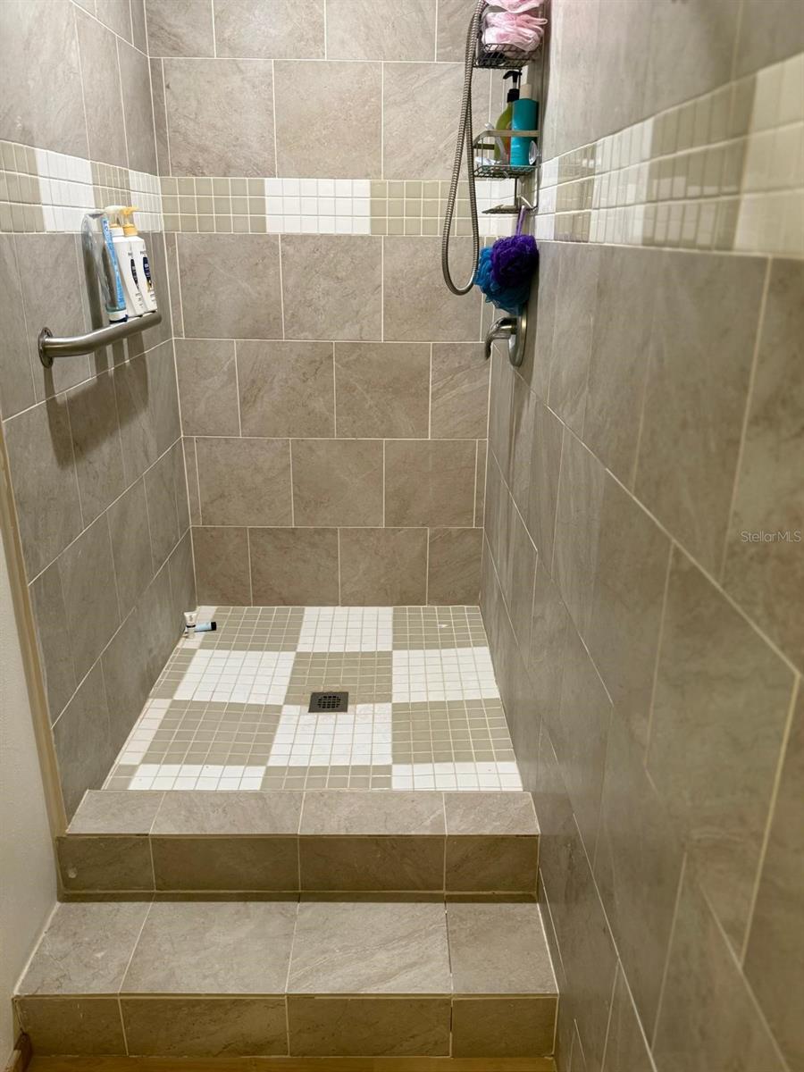 Image 11 of 27 For 101 Palm Harbor Parkway Oc2