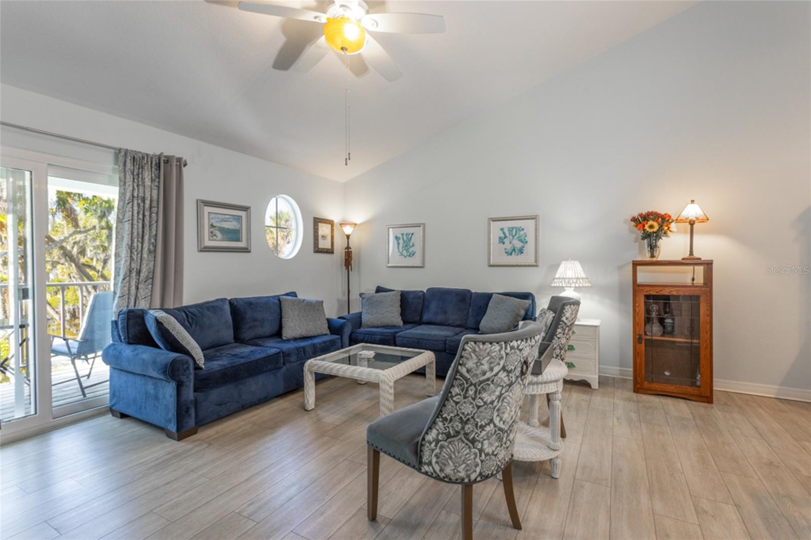 Image 9 of 37 For 152 Grand Oaks Circle 152