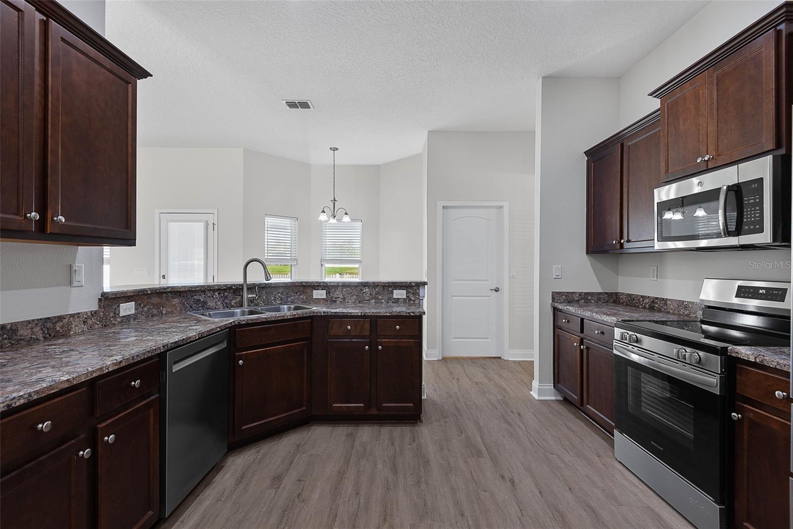 Image 7 of 70 For 47 Turtle Ridge Drive