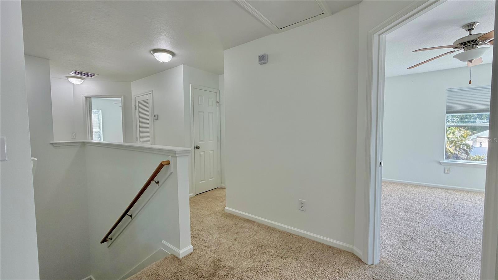 Image 10 of 25 For 8 Perrotti Lane