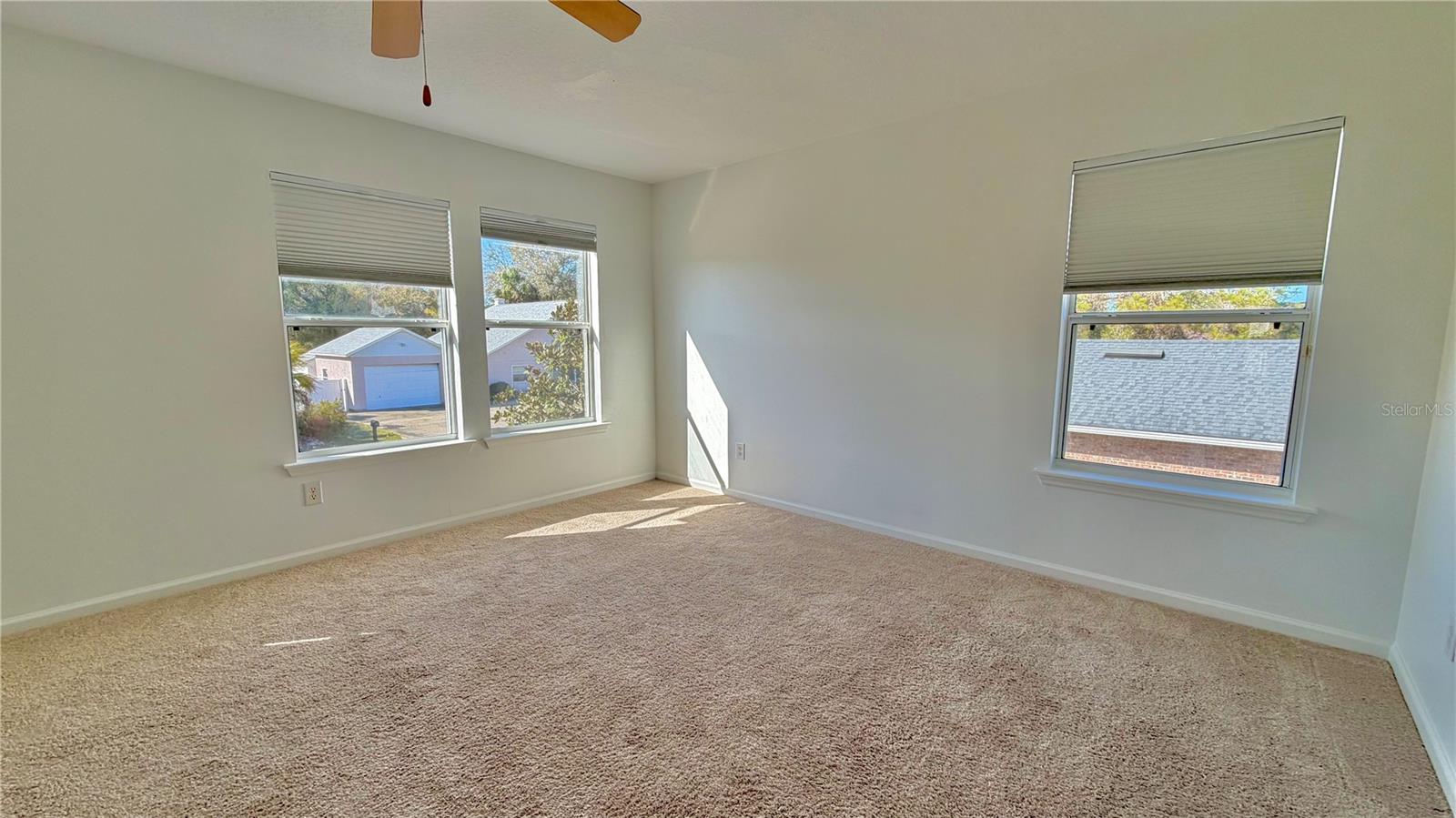 Image 18 of 25 For 8 Perrotti Lane