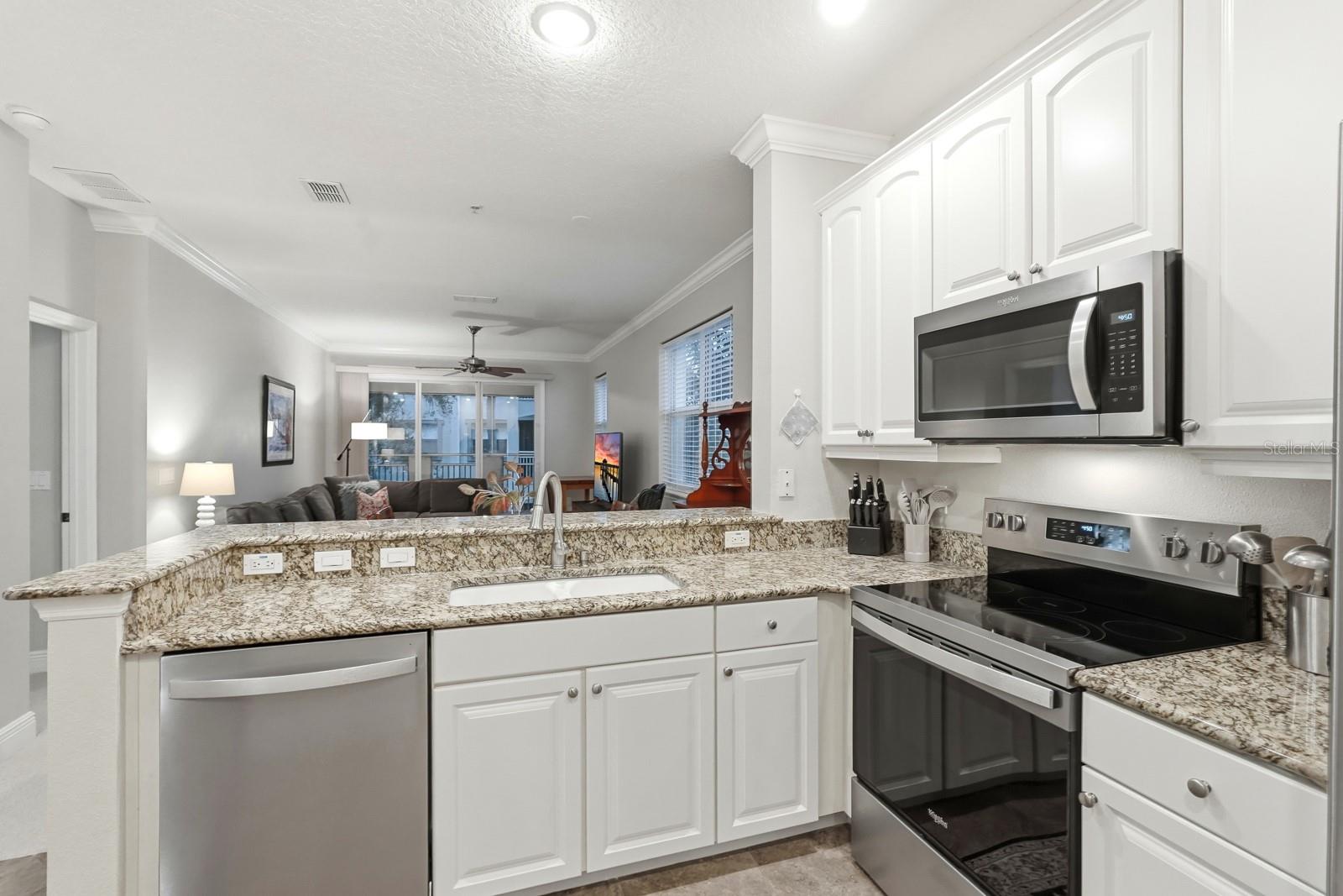 Image 15 of 67 For 35 Riverview Bend S 1827