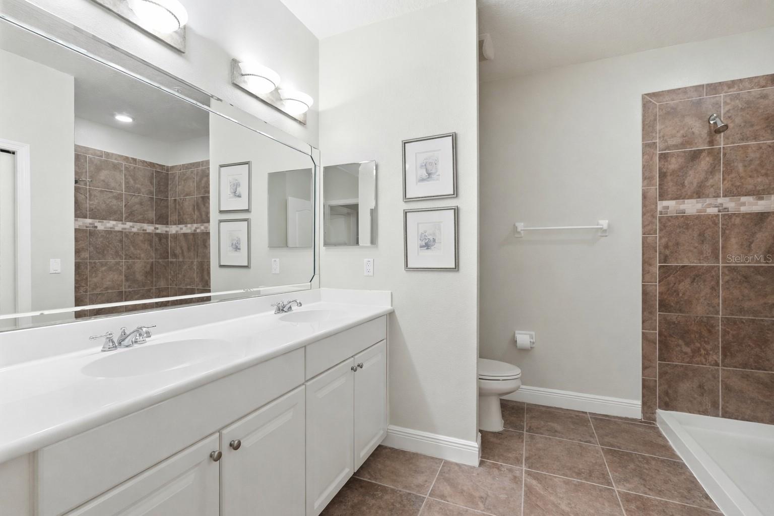 Image 21 of 67 For 35 Riverview Bend S 1827