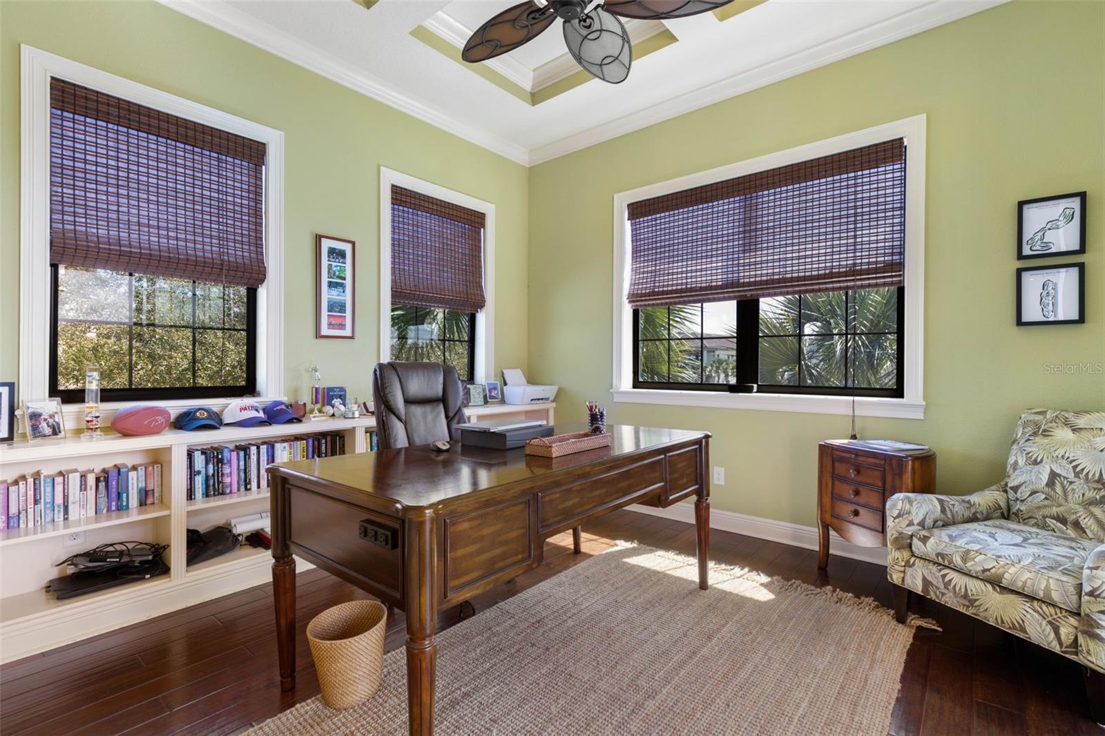 Image 12 of 96 For 355 Harbor Village Point N