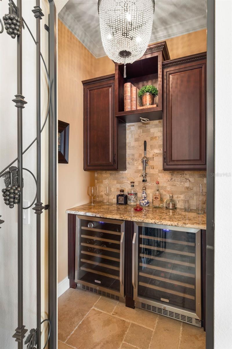 Image 39 of 96 For 355 Harbor Village Point N