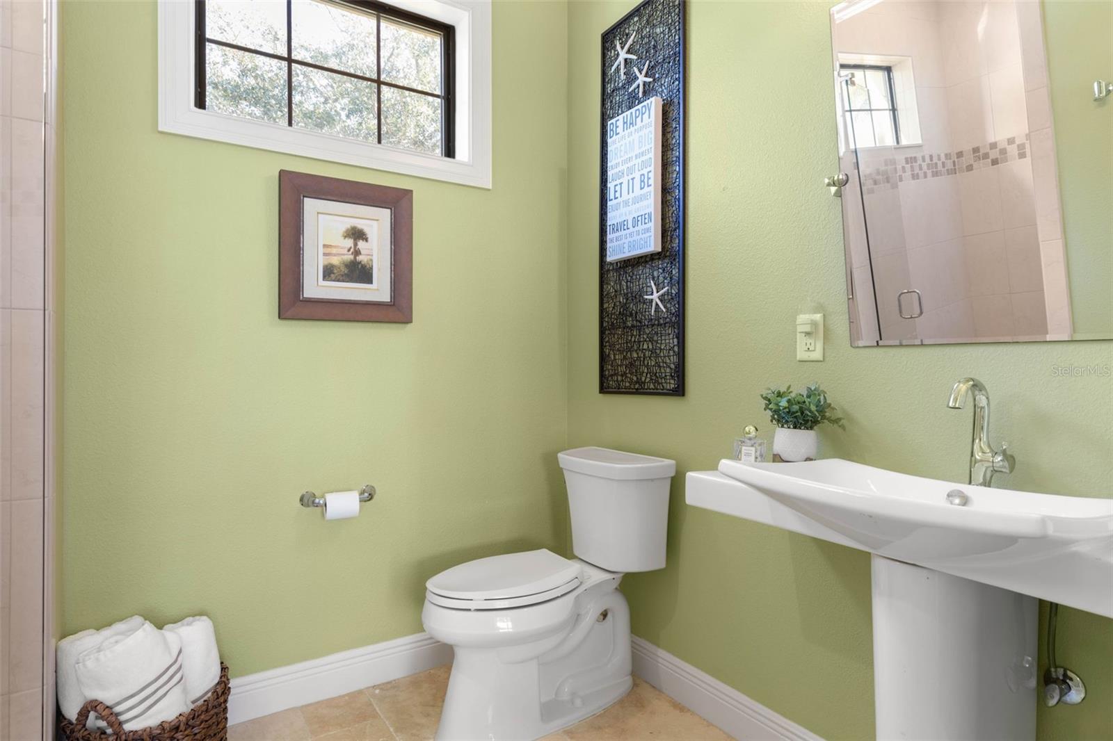 Image 57 of 96 For 355 Harbor Village Point N