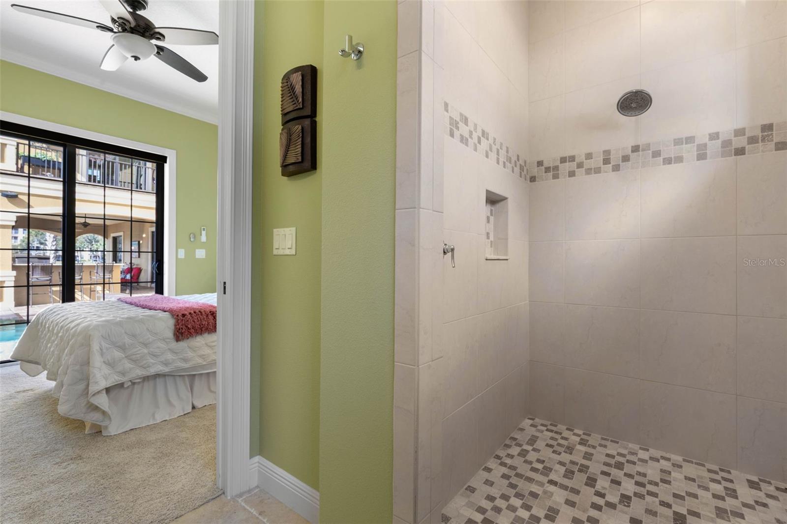 Image 58 of 96 For 355 Harbor Village Point N