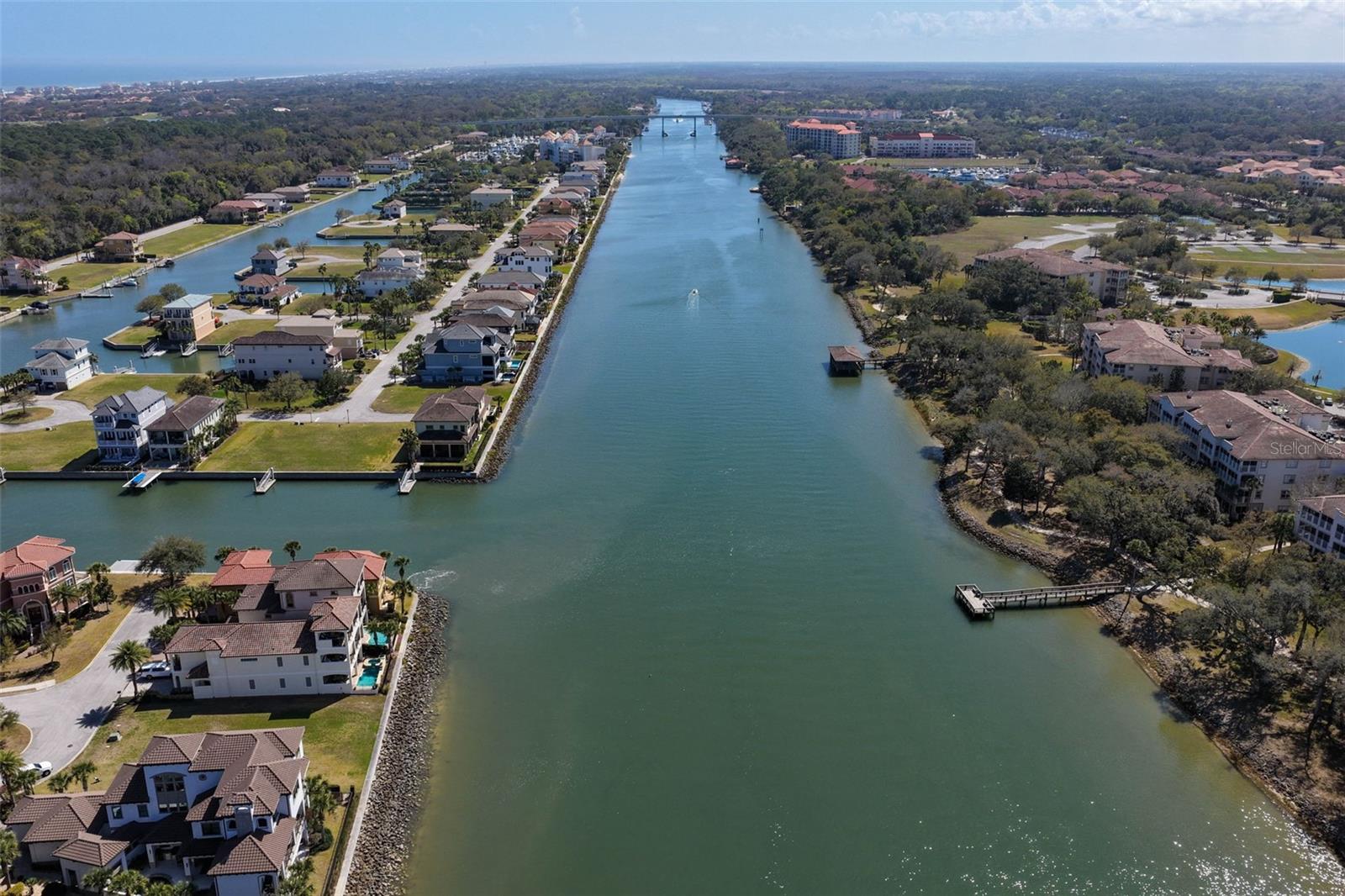 Image 73 of 96 For 355 Harbor Village Point N