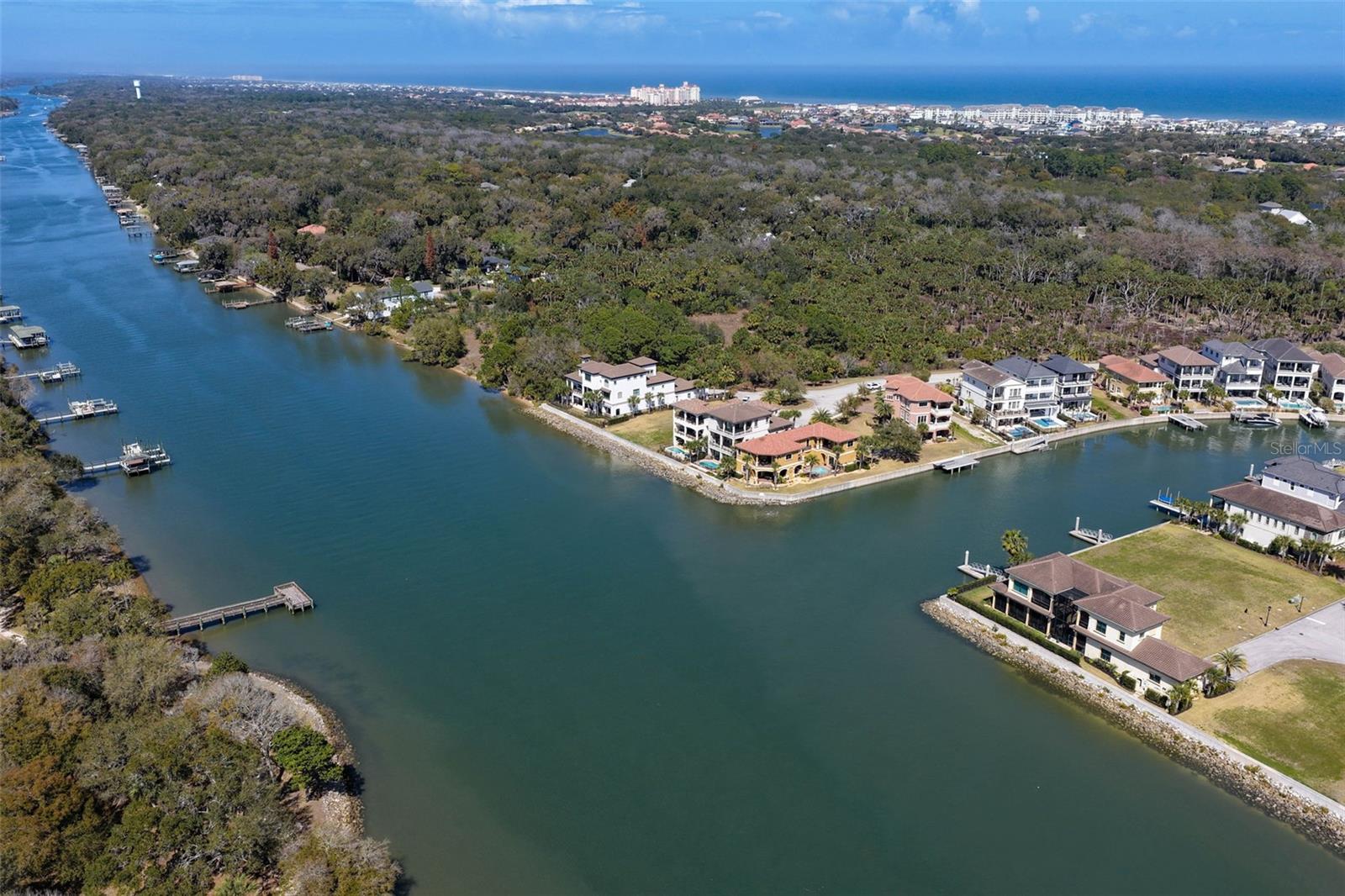 Image 74 of 96 For 355 Harbor Village Point N