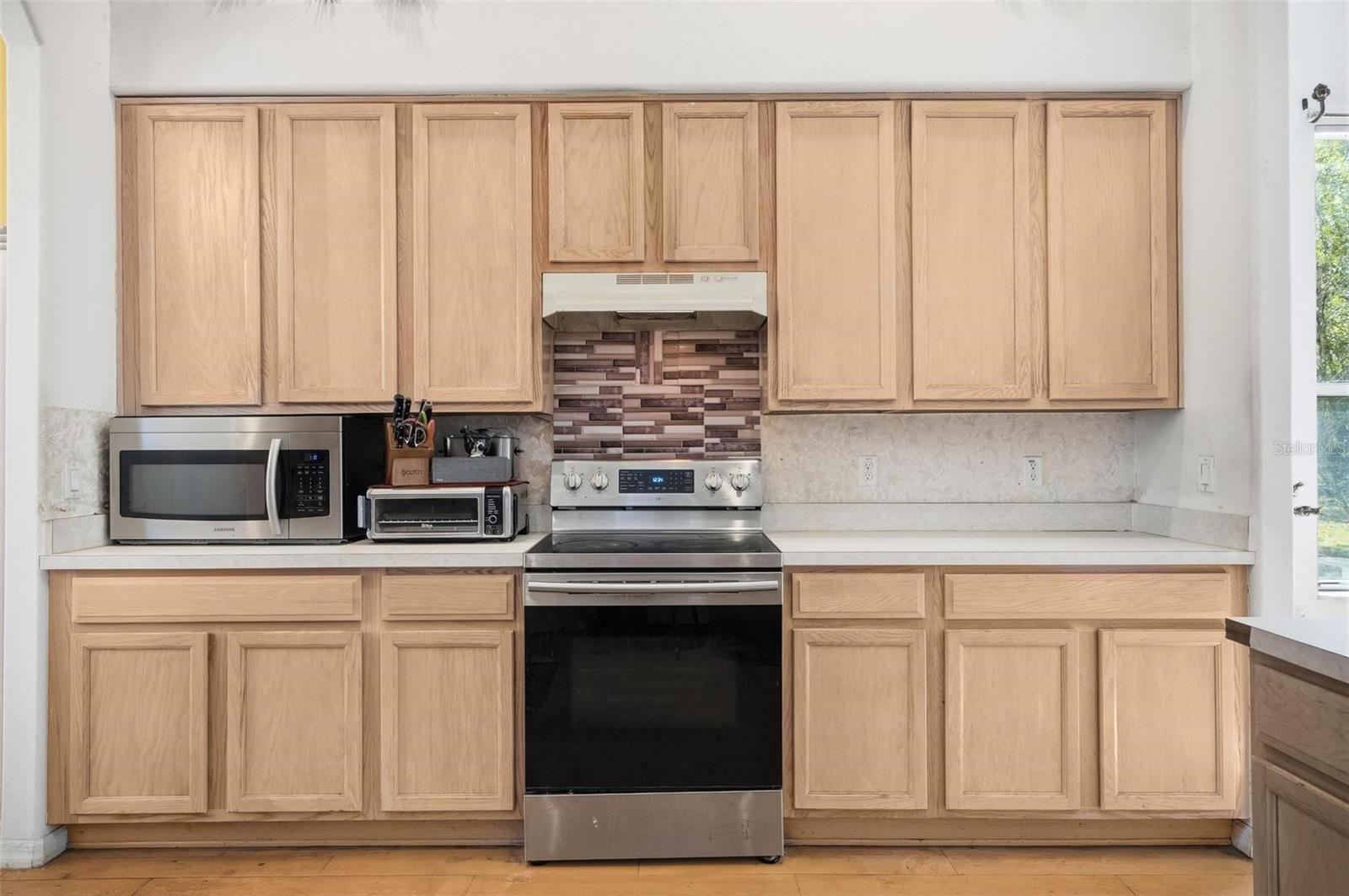 Image 25 of 61 For 90 Whittington Drive