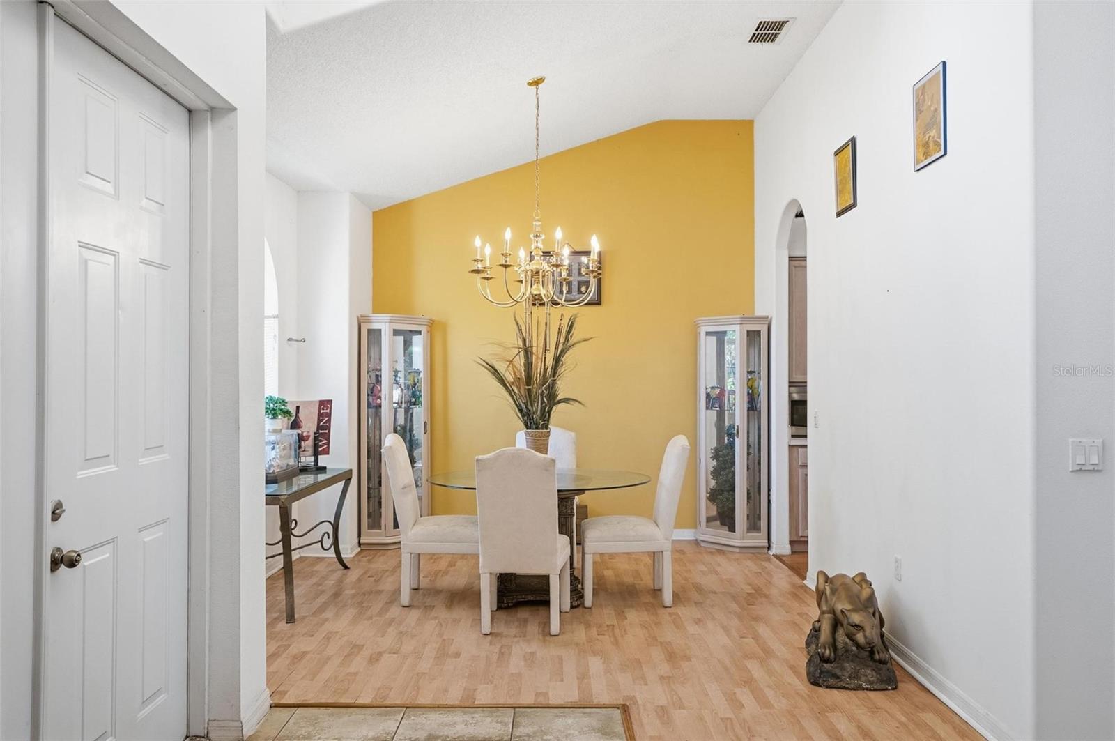 Image 7 of 61 For 90 Whittington Drive