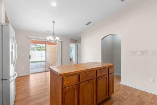 Image 15 of 75 For 28 Karat Path