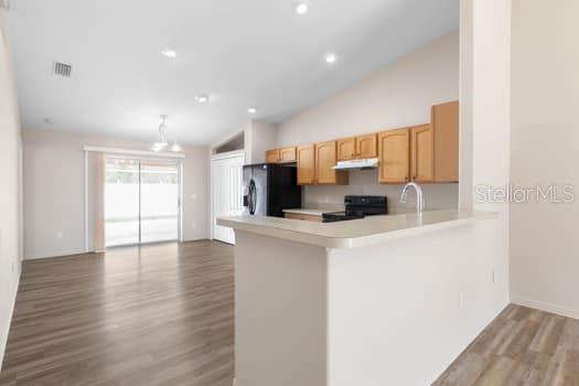 Image 43 of 75 For 28 Karat Path