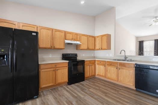 Image 45 of 75 For 28 Karat Path