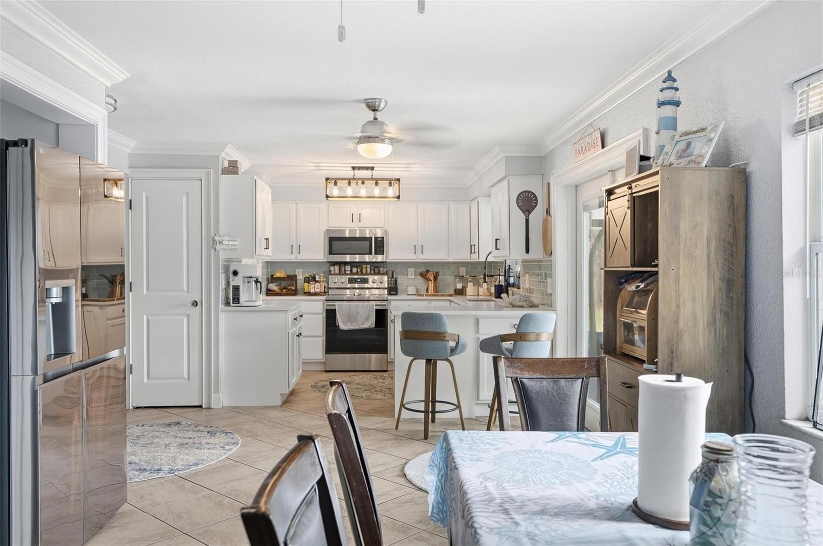 Image 12 of 52 For 428 Longwood Circle