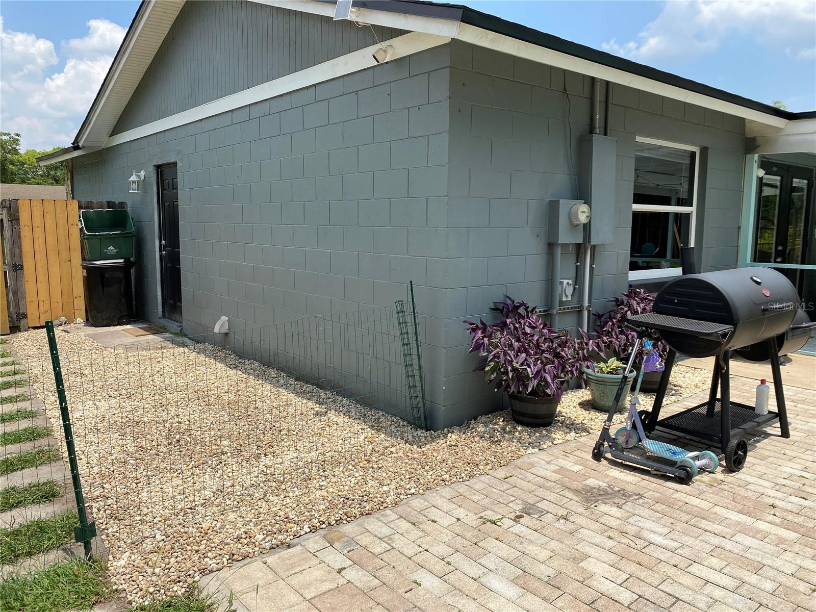 Image 38 of 52 For 428 Longwood Circle