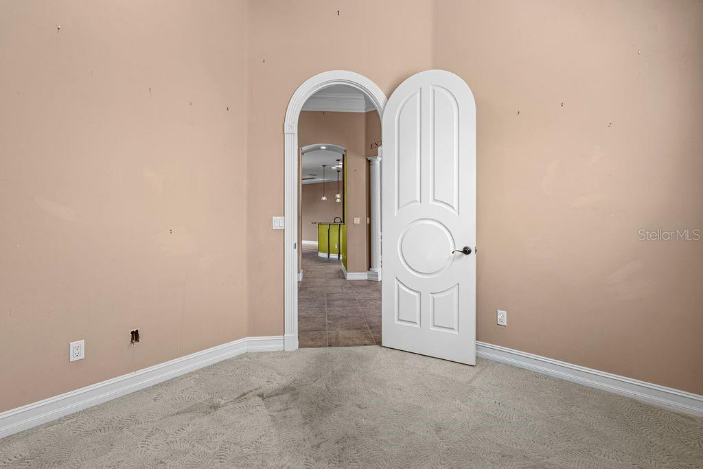 Image 33 of 51 For 19 Ramble Way