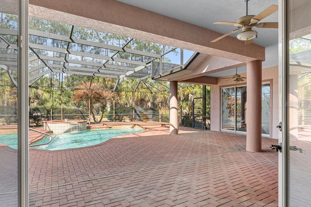 Image 38 of 51 For 19 Ramble Way