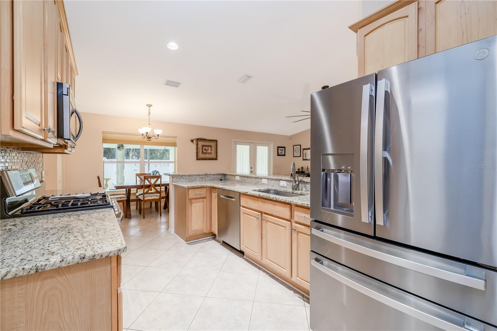 Image 11 of 31 For 633 Art Center Avenue