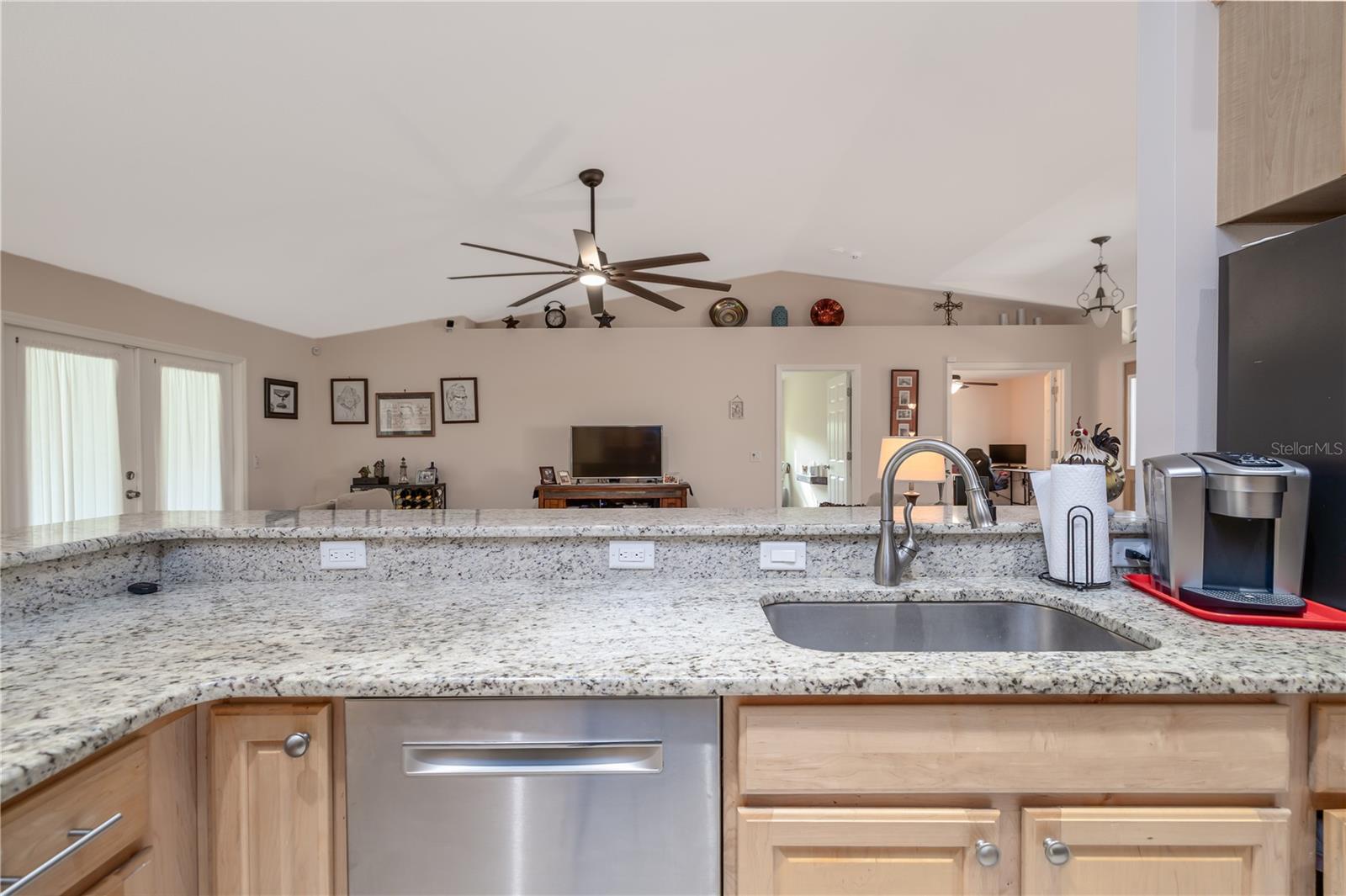 Image 12 of 31 For 633 Art Center Avenue