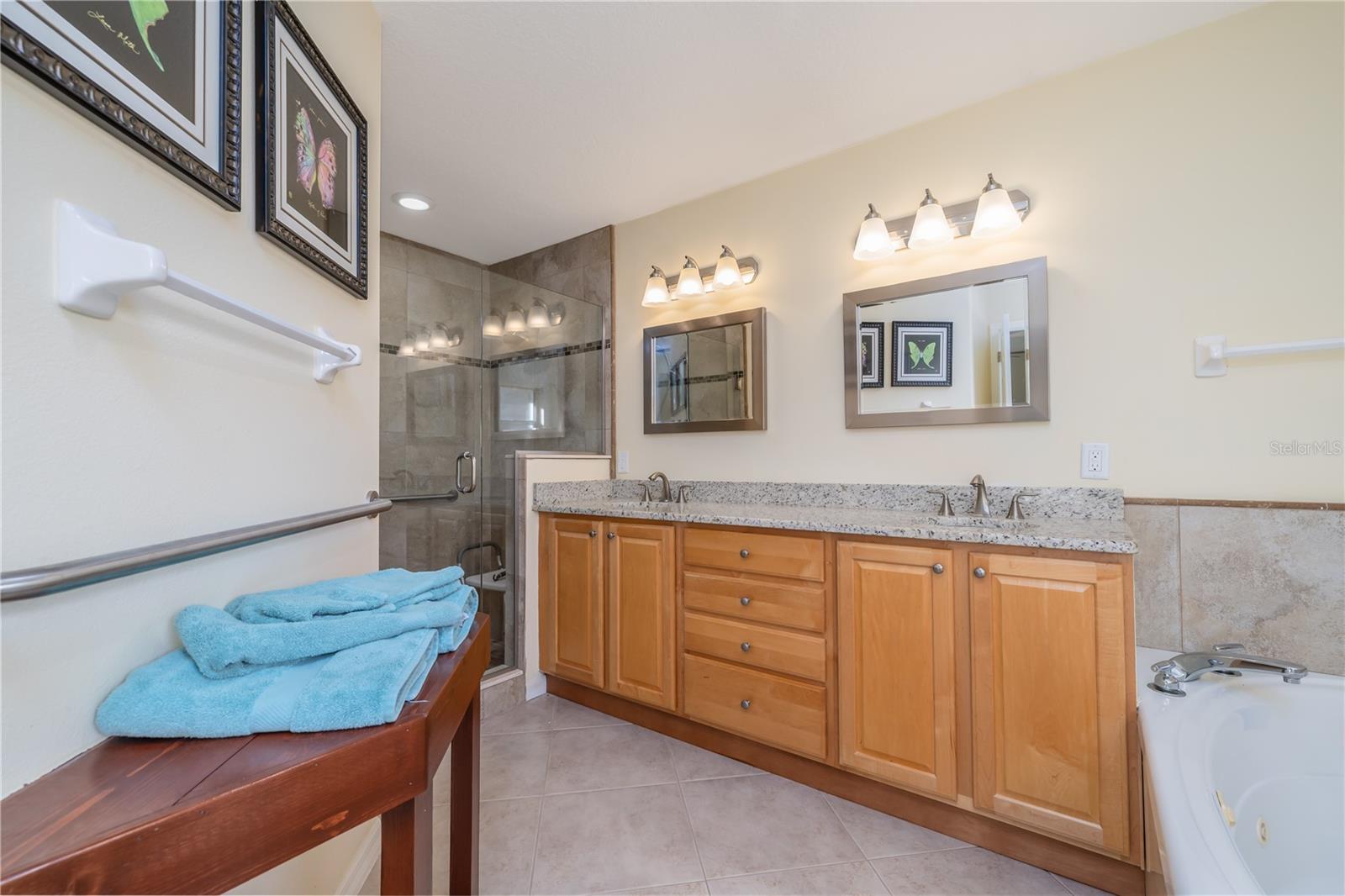 Image 16 of 31 For 633 Art Center Avenue