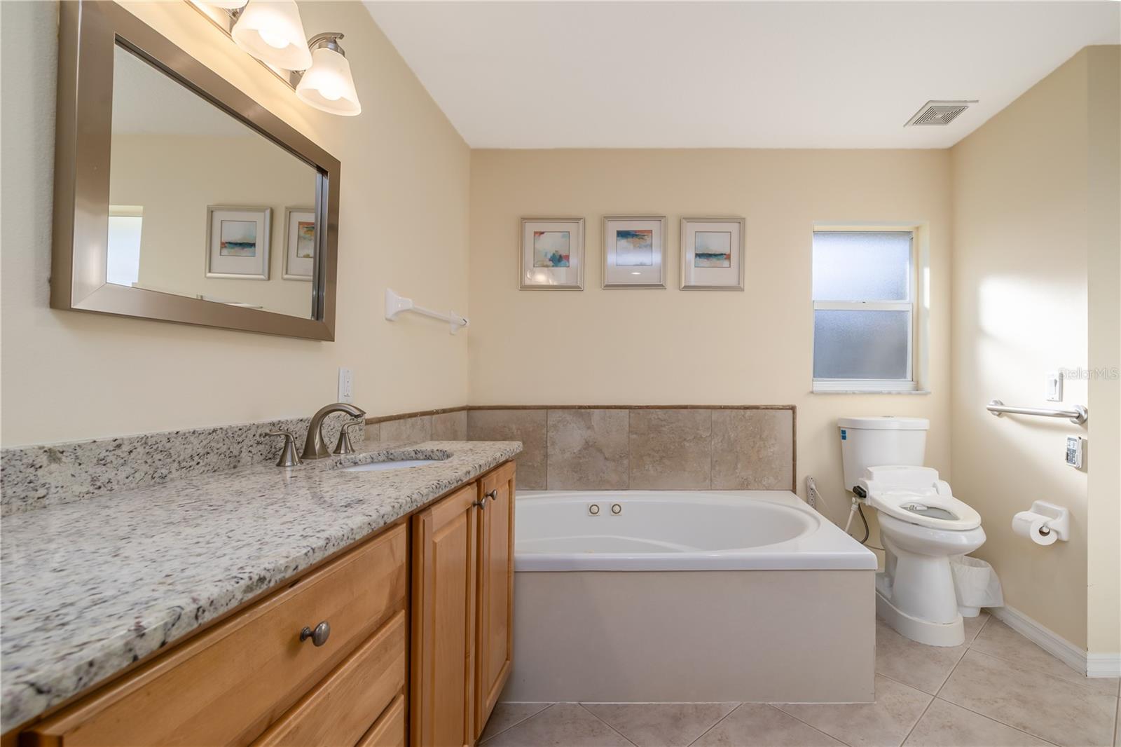 Image 17 of 31 For 633 Art Center Avenue