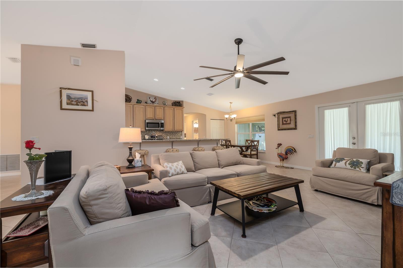 Image 6 of 31 For 633 Art Center Avenue