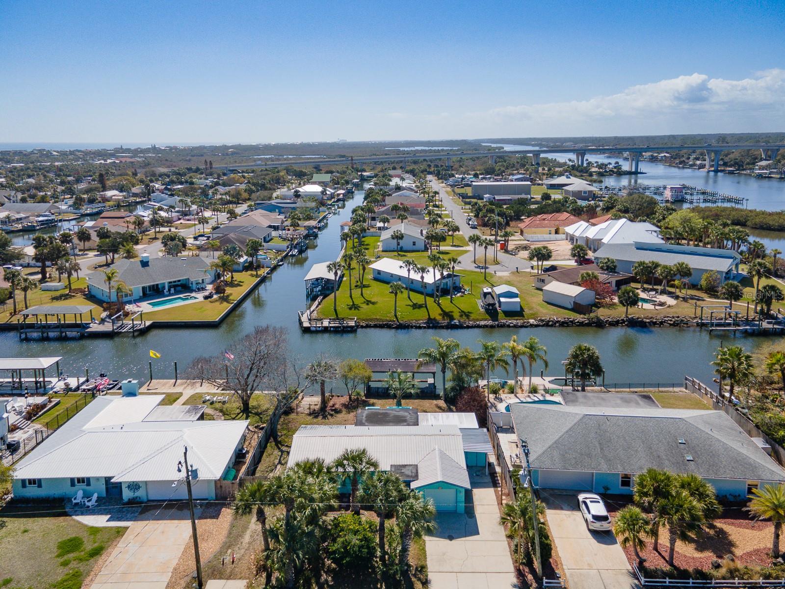 Image 4 of 15 For 304 Palm Circle