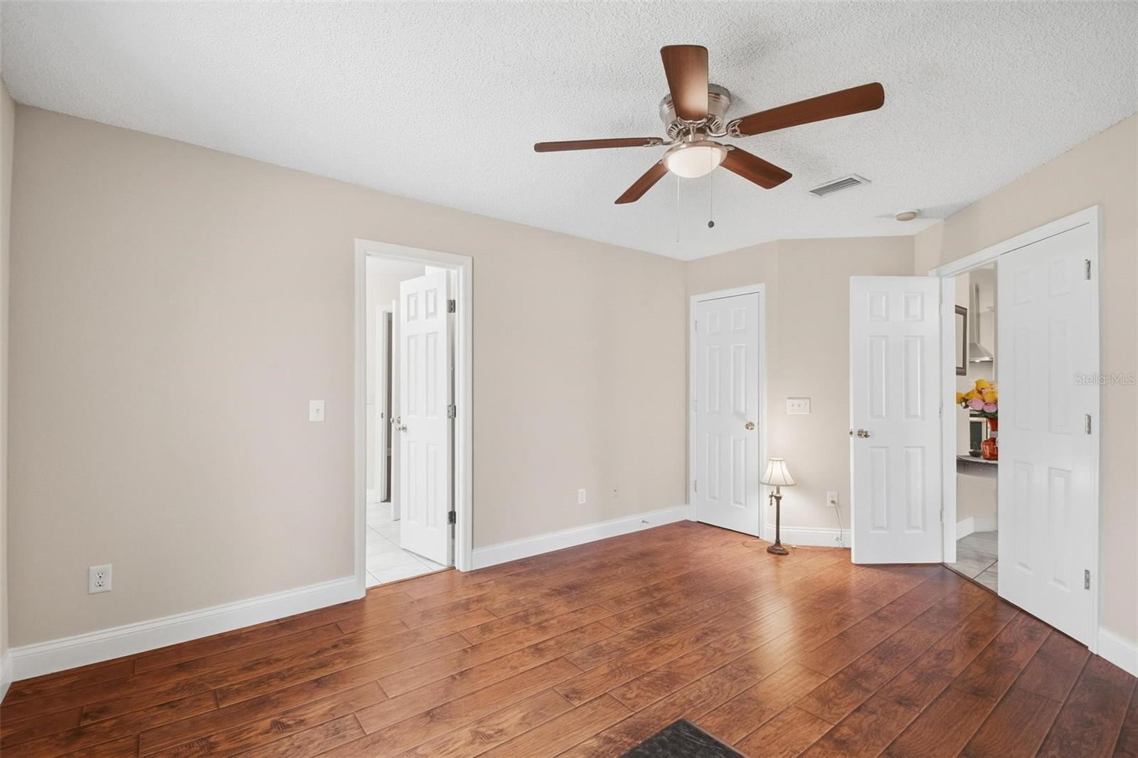 Image 31 of 62 For 129 Fort Caroline Lane