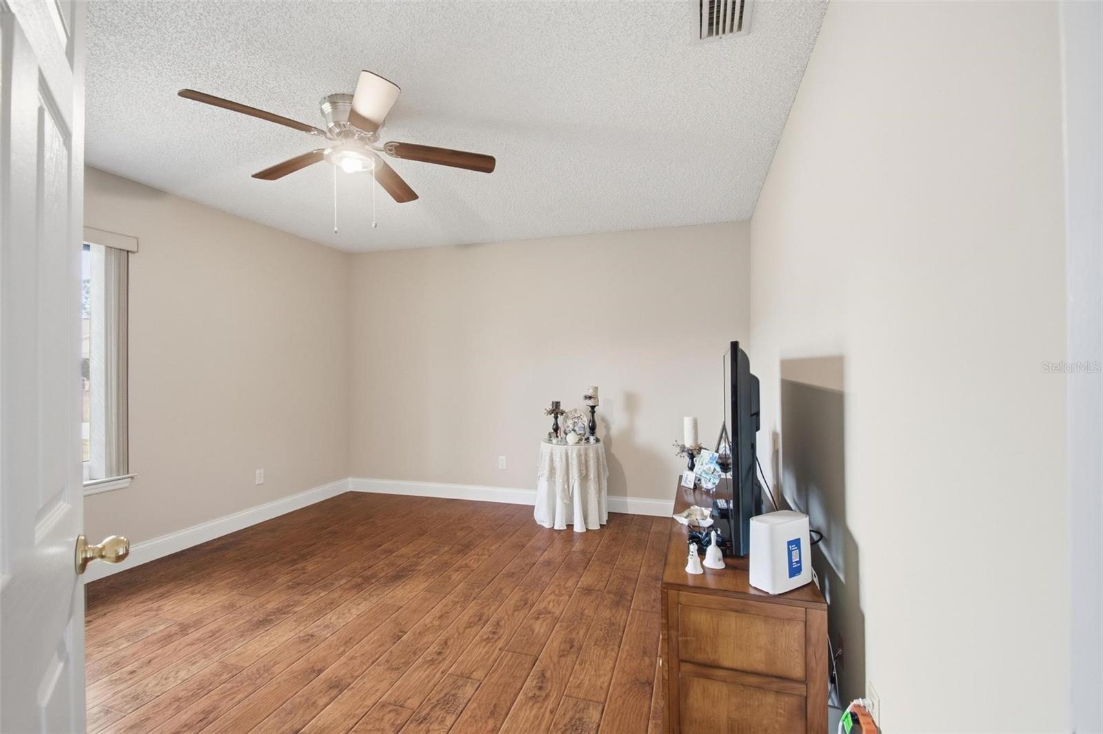 Image 34 of 62 For 129 Fort Caroline Lane