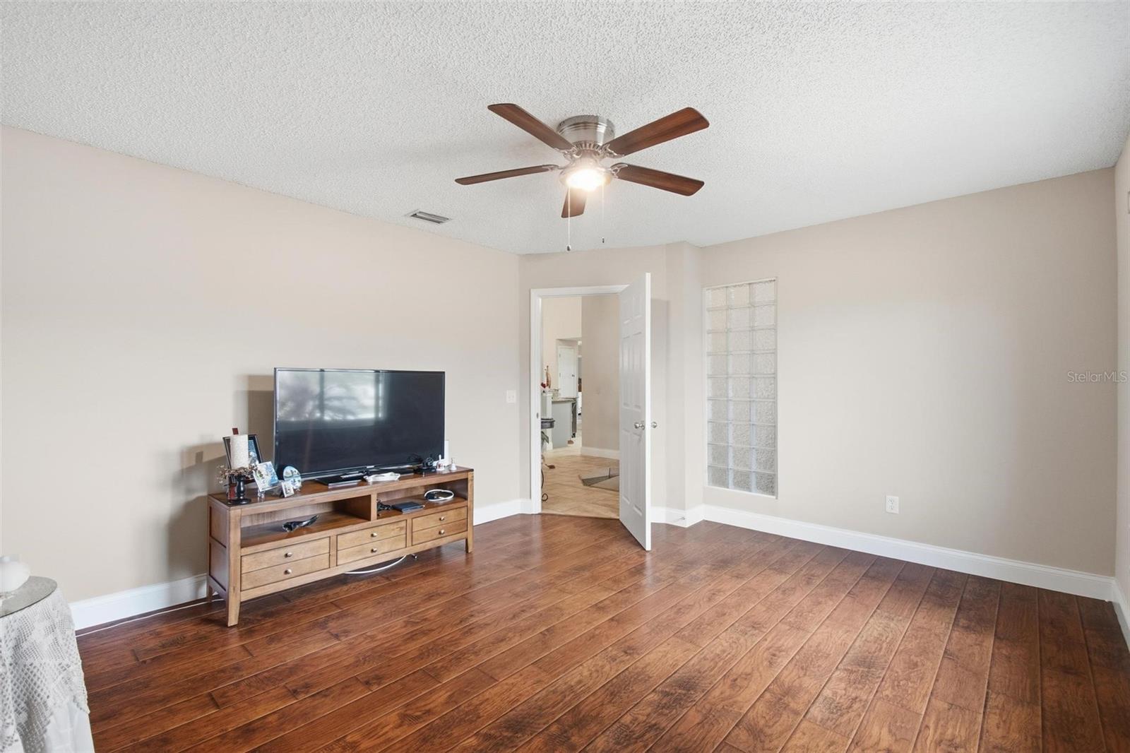 Image 35 of 62 For 129 Fort Caroline Lane