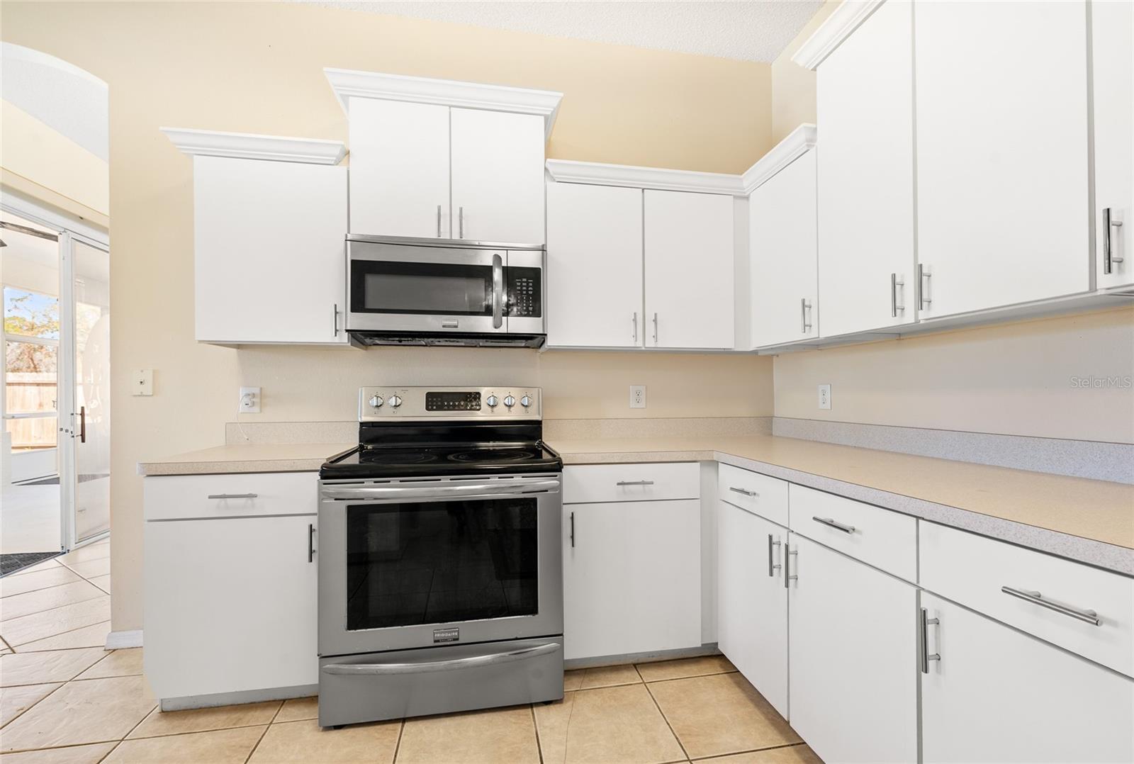 Image 21 of 42 For 11 Bayside Drive