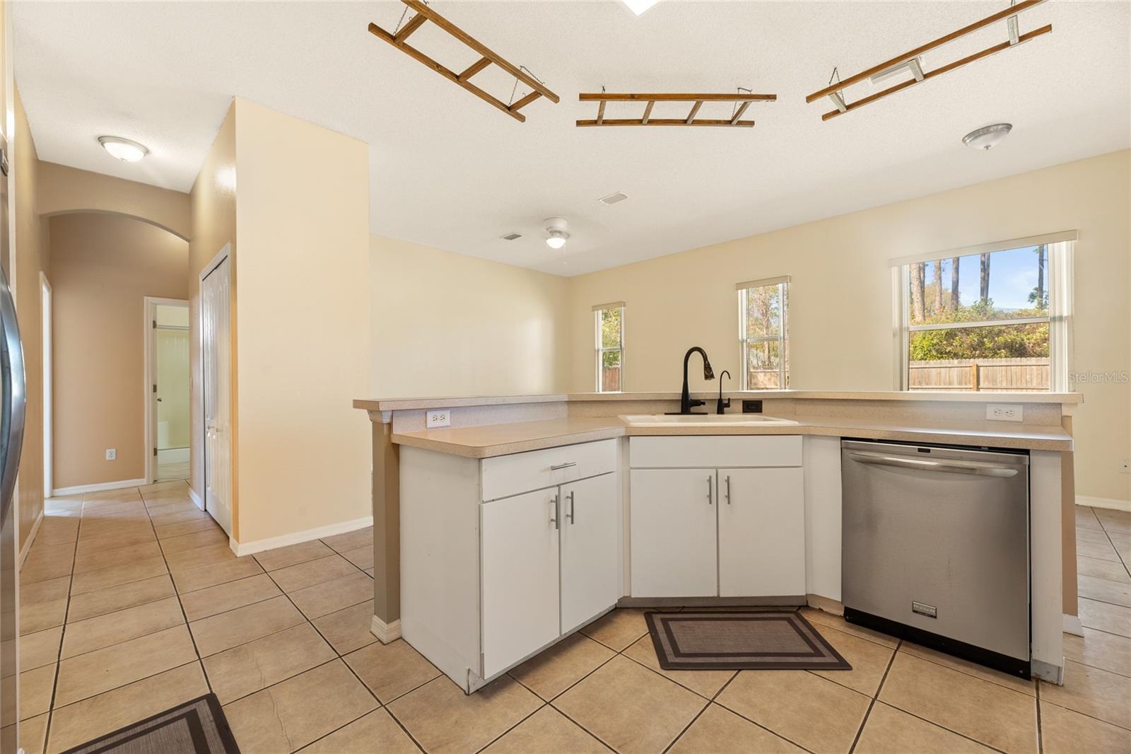 Image 22 of 42 For 11 Bayside Drive