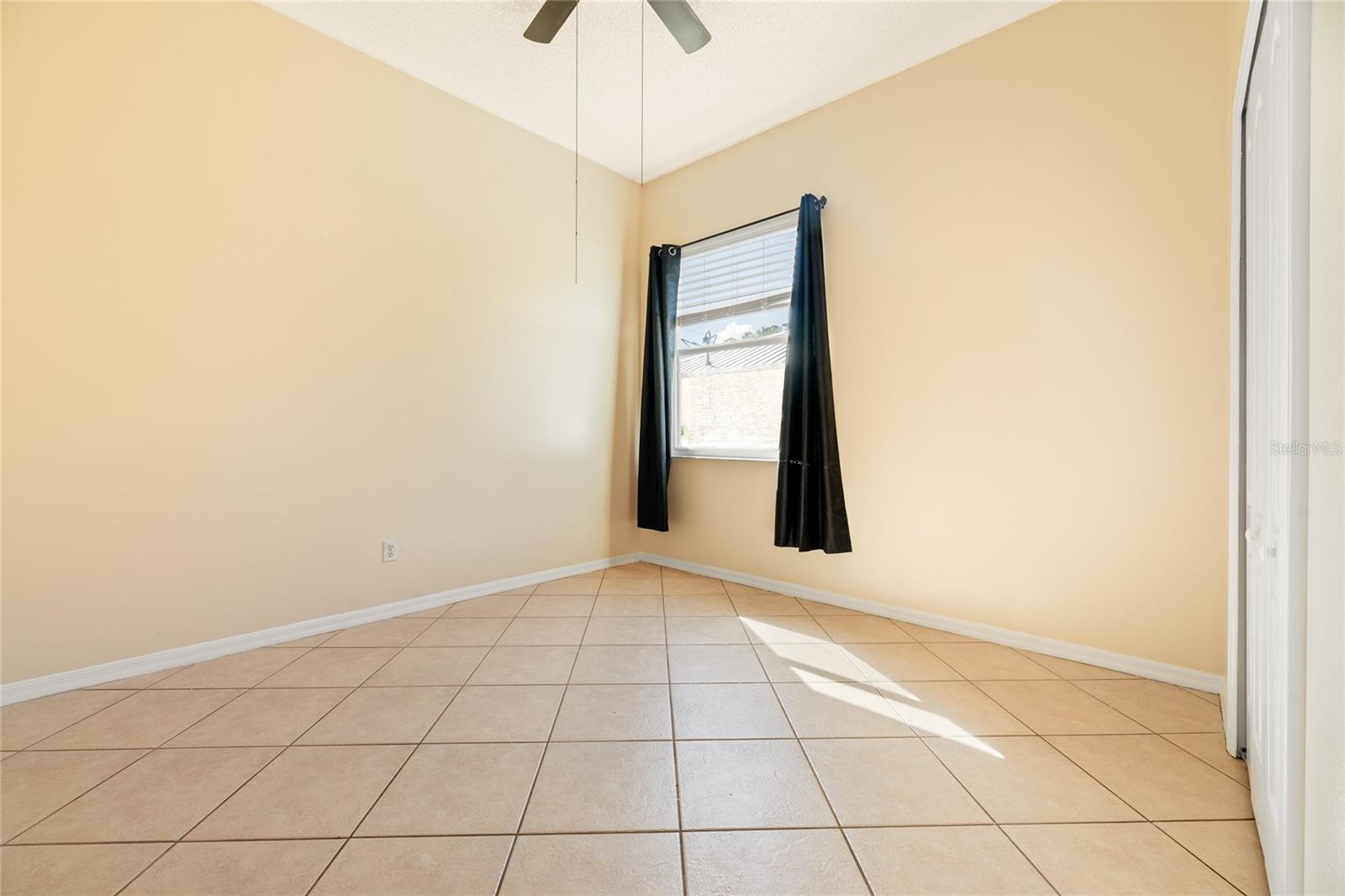 Image 27 of 42 For 11 Bayside Drive