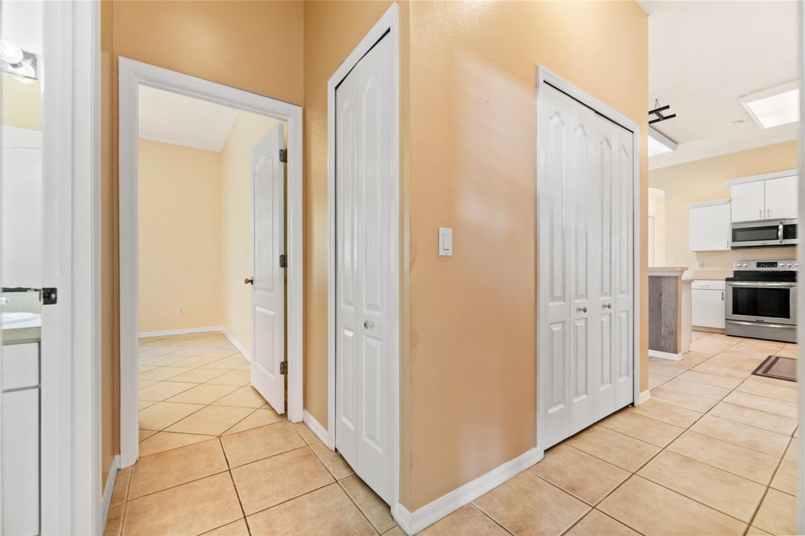 Image 29 of 42 For 11 Bayside Drive