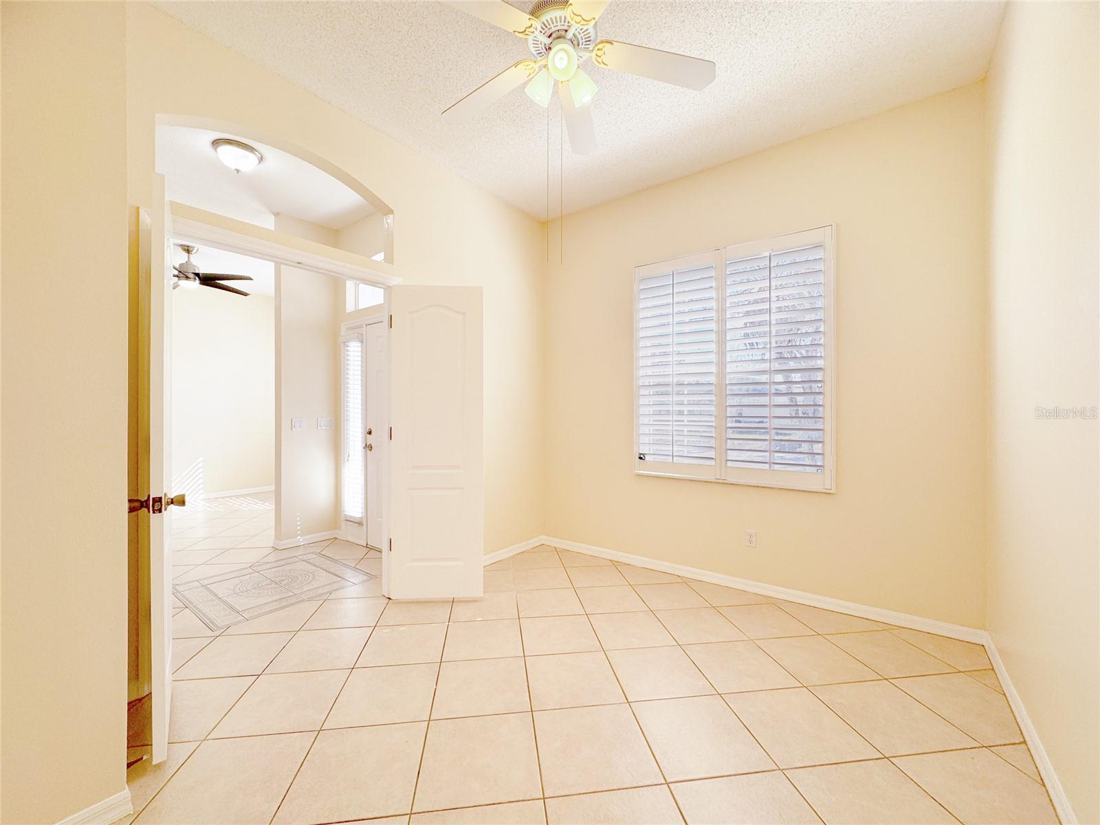 Image 4 of 42 For 11 Bayside Drive