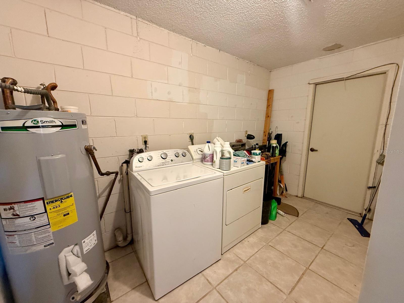 Image 9 of 14 For 2715 Timberlake Avenue