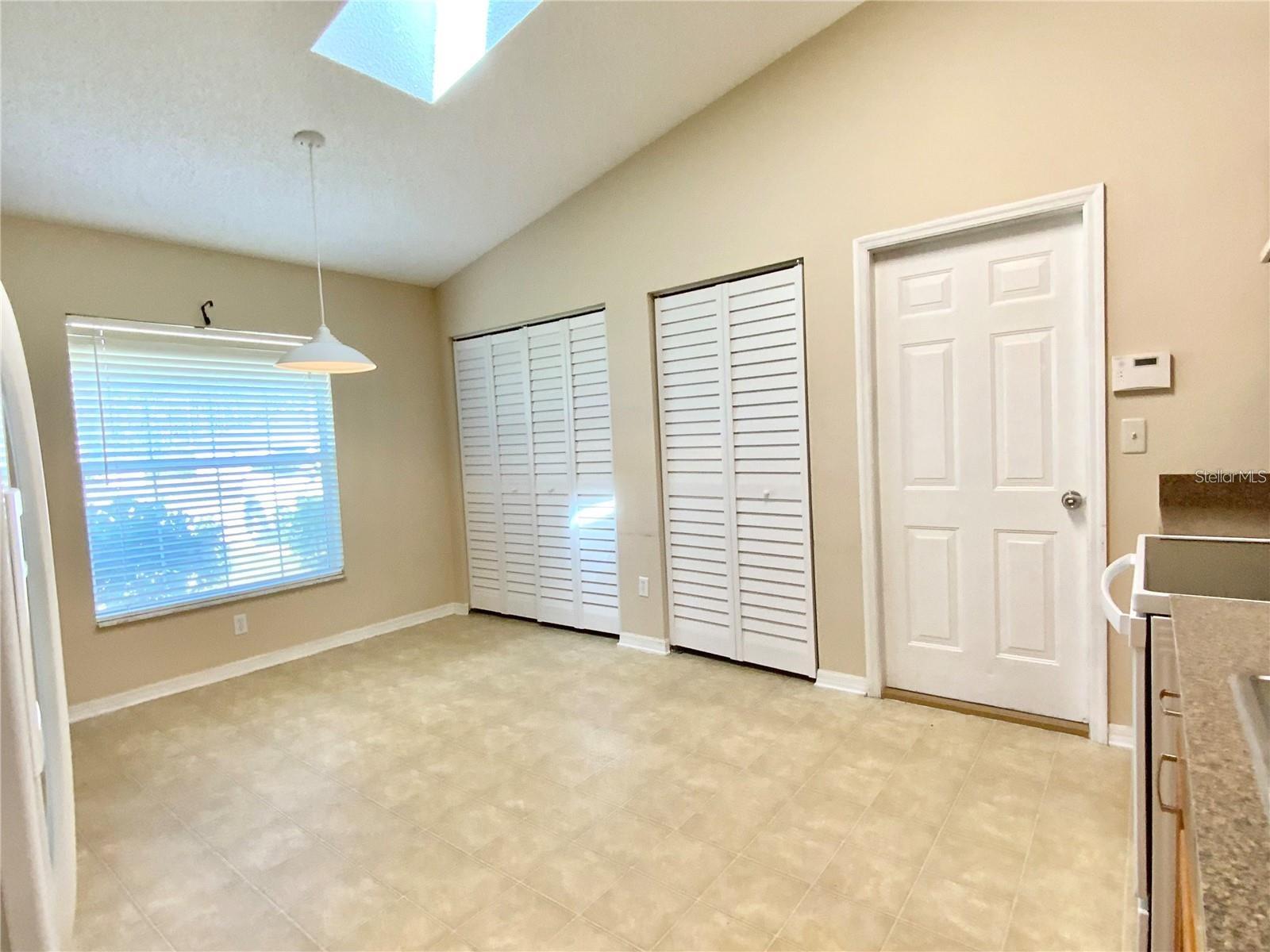 Image 3 of 17 For 48 Karas Trail