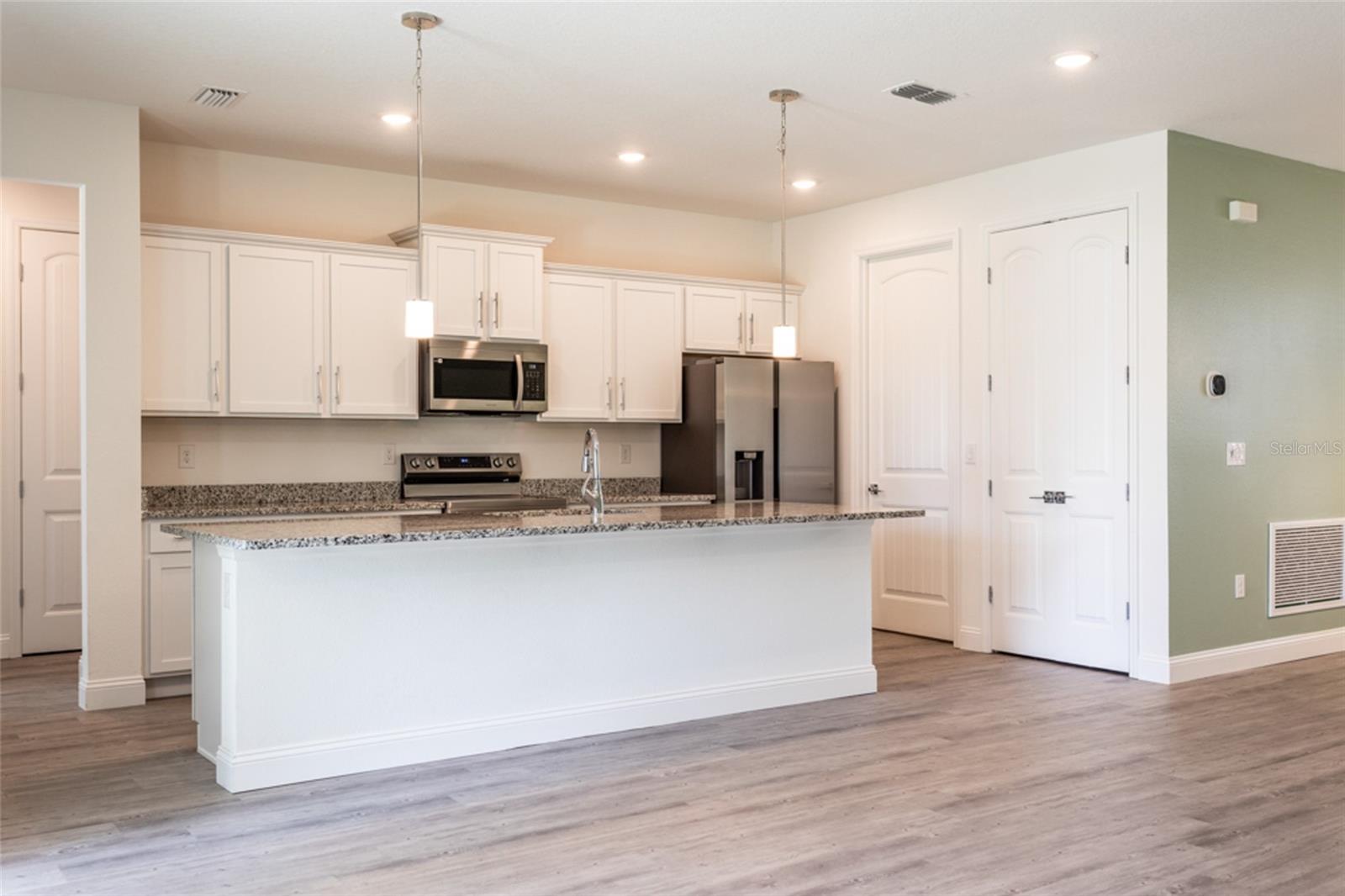 Image 11 of 51 For 50 Folson Lane