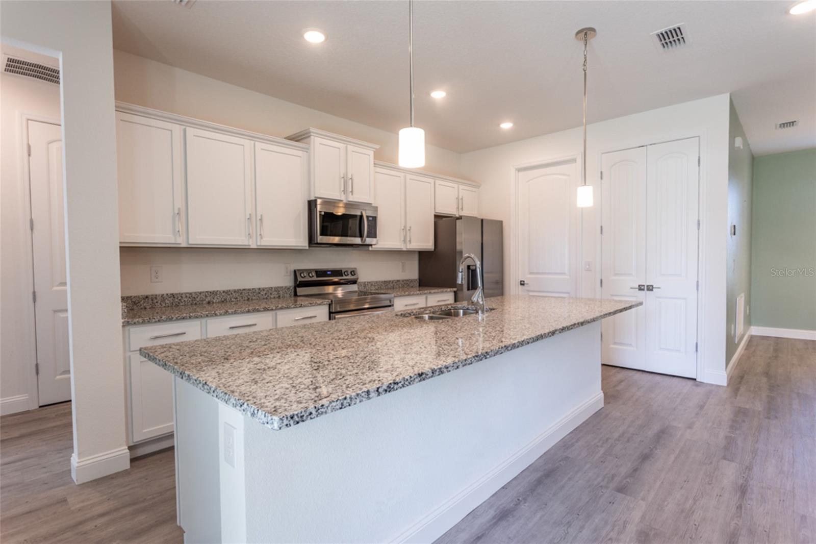 Image 13 of 51 For 50 Folson Lane