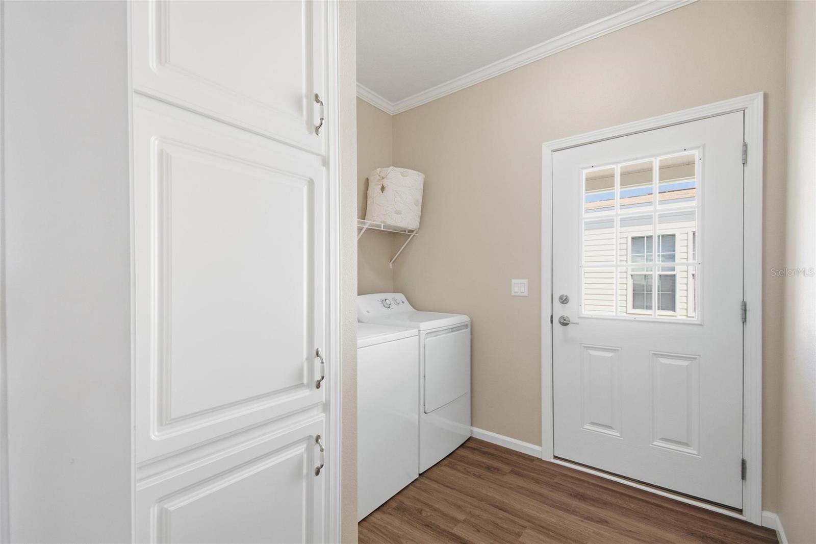 Image 30 of 67 For 188 Monitor Drive