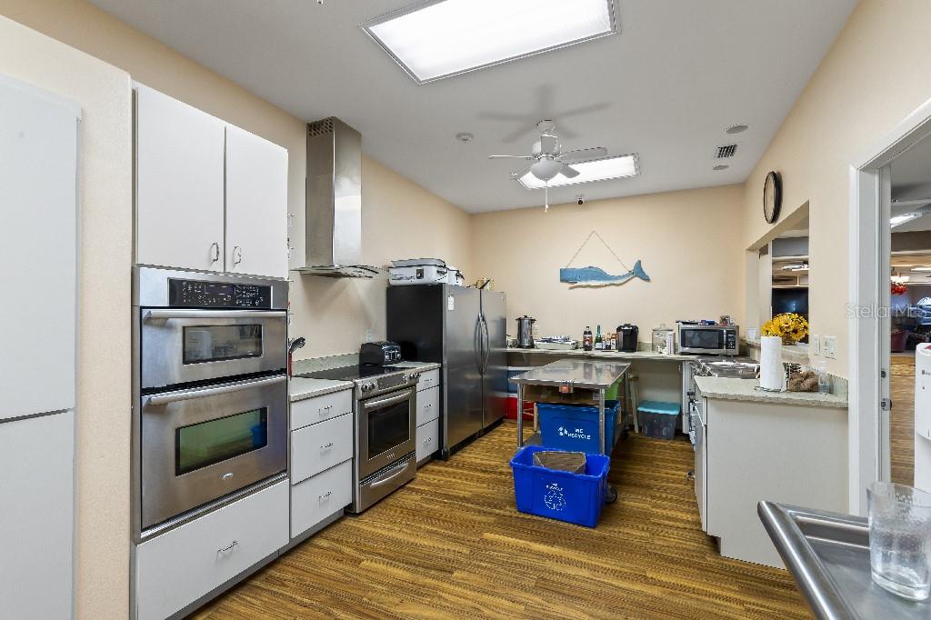 Image 64 of 67 For 188 Monitor Drive