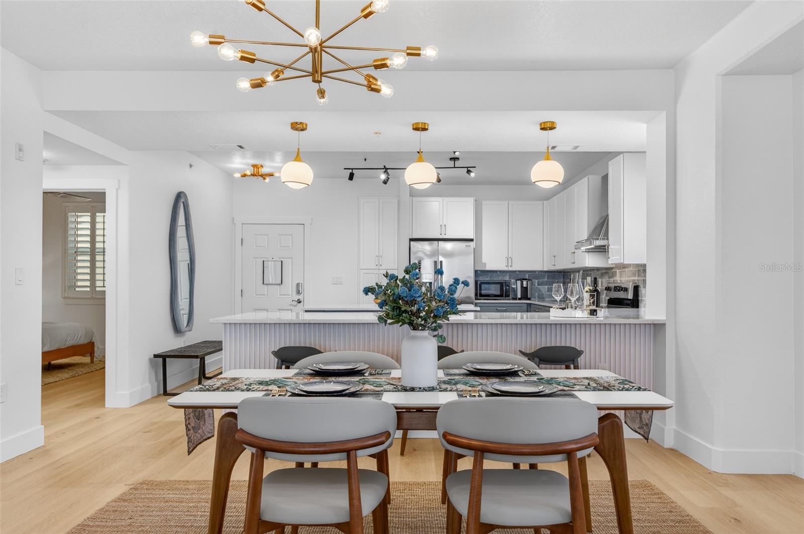 Image 9 of 85 For 80 Surfview Drive 401