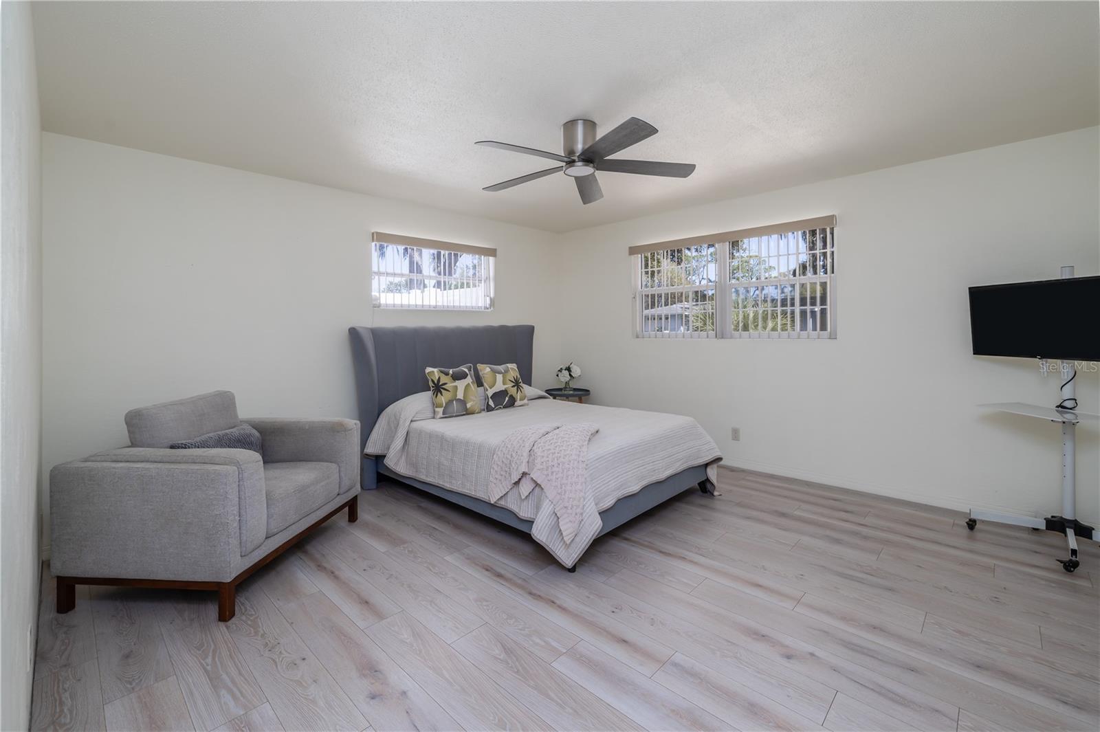 Image 13 of 23 For 1016 Cherokee Ranch Road