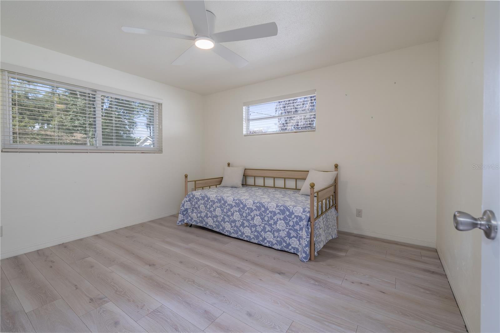 Image 16 of 23 For 1016 Cherokee Ranch Road