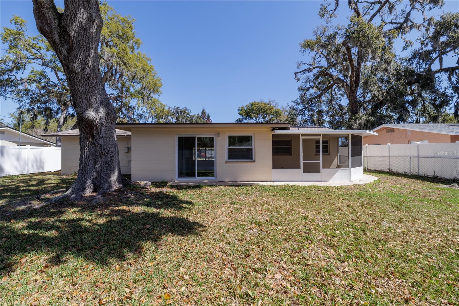 Image 22 of 23 For 1016 Cherokee Ranch Road