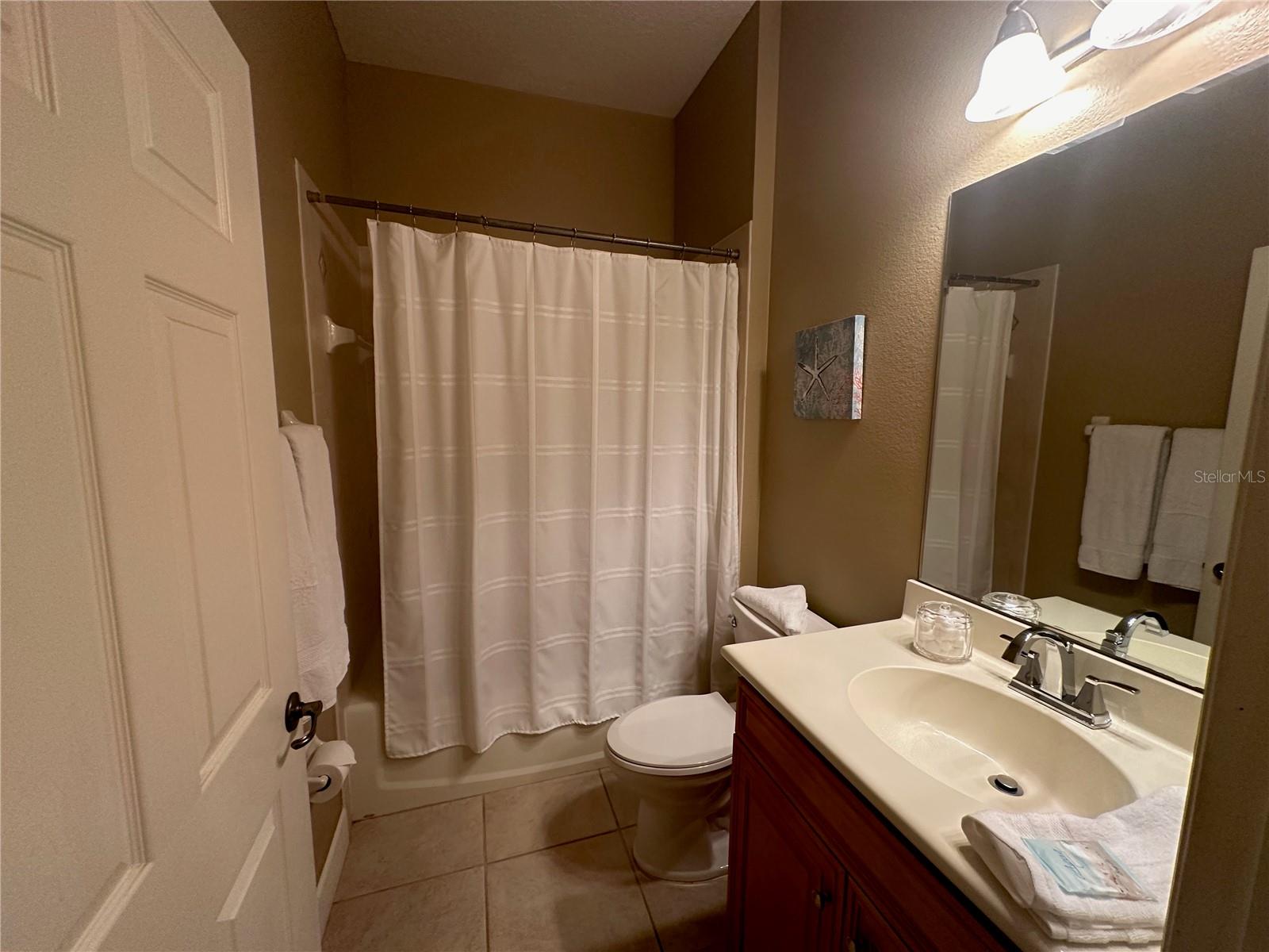 Image 19 of 64 For 600 Cinnamon Beach Way 531