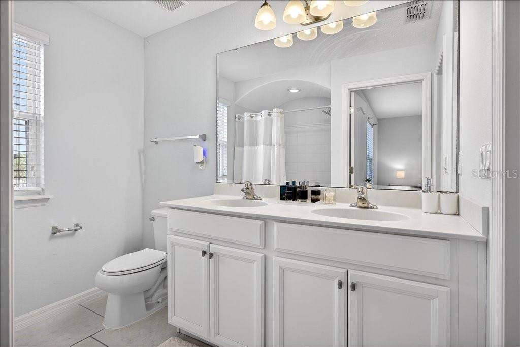 Image 27 of 36 For 165 Aston Grande Drive