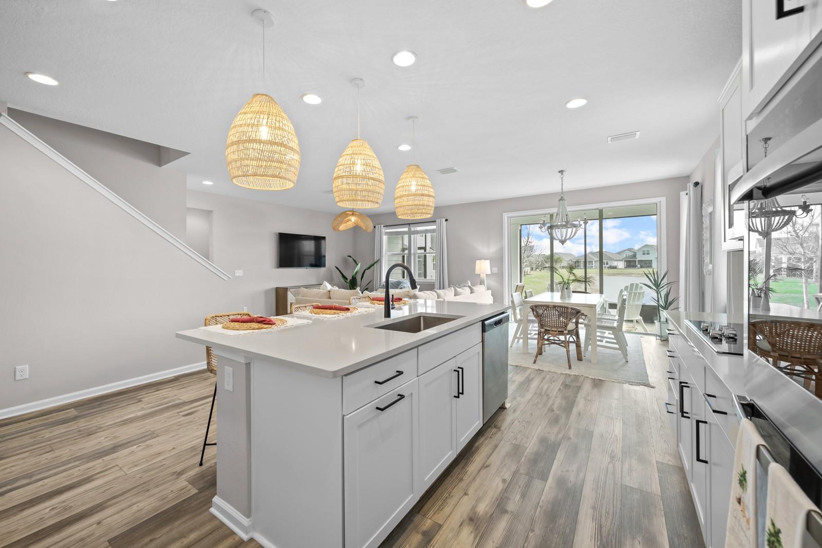 Image 18 of 90 For 41 Los Lagos Boulevard